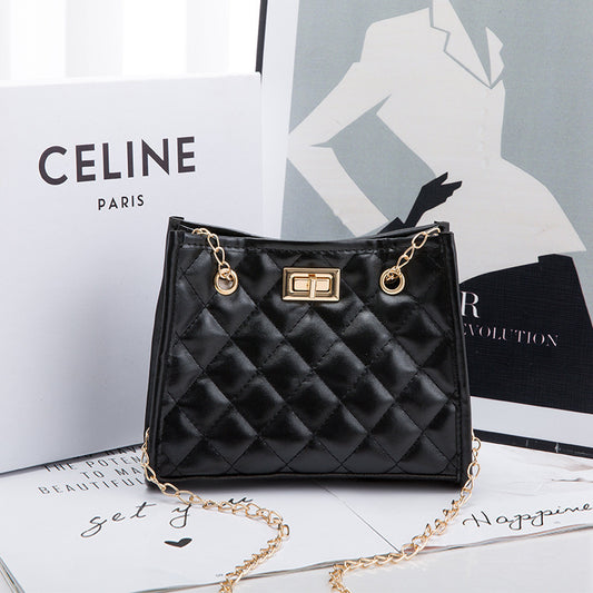 IRINA | QUILTED BAG – CHAIN STRAP