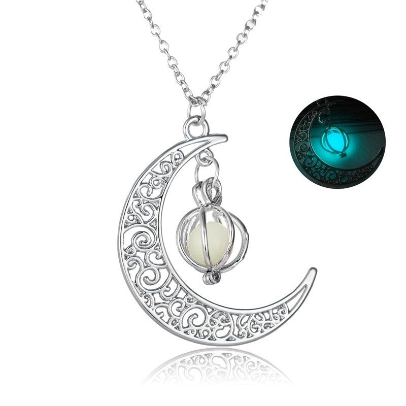 SELENE | GLOW-IN-THE-DARK NECKLACE