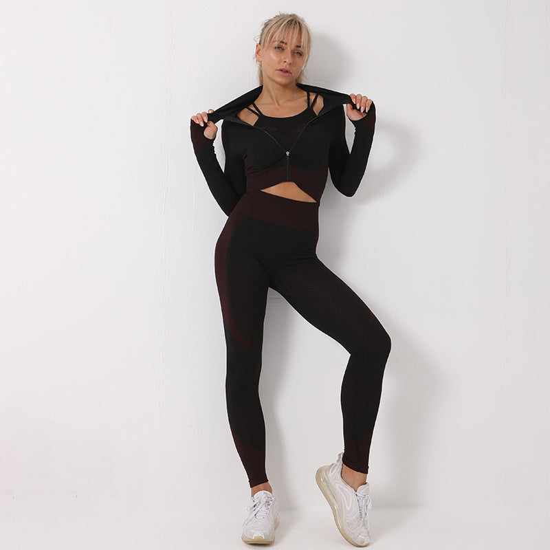 ZOE | THREE-PIECE SEAMLESS YOGA SET